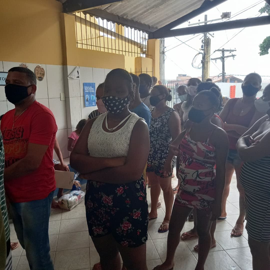 DISTRUIÇÃO DE CESTAS BÁSICAS 